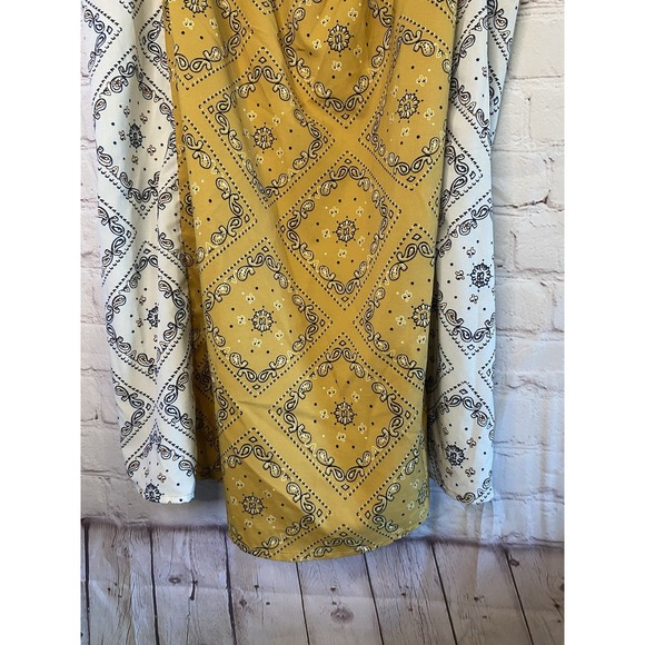 WEEKEND By Suzanne Betro Sleeveless Yellow Floral Print Blouse Sz Meduim - Picture 5 of 8